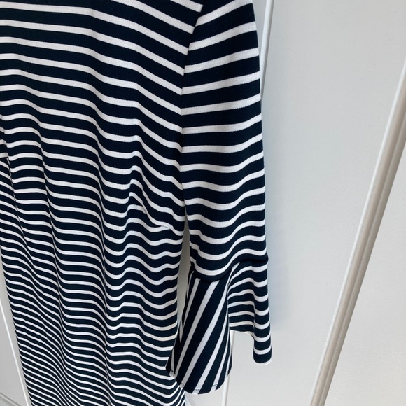Banana Republic Flutter Sleeve Dress - 2 - Picture 2 of 3